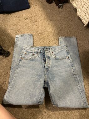 Levi's Light Wash Skinny Jeans